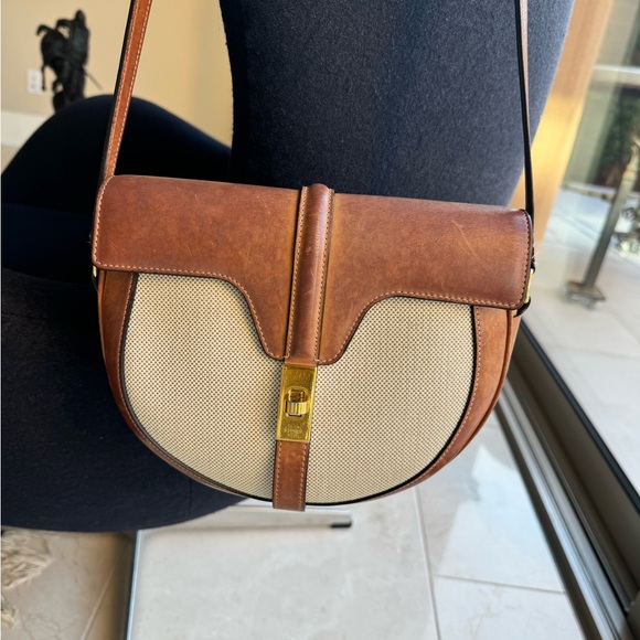 Celine Besace 16 Bag, signs of use, with some stains - Picture 2 of 10
